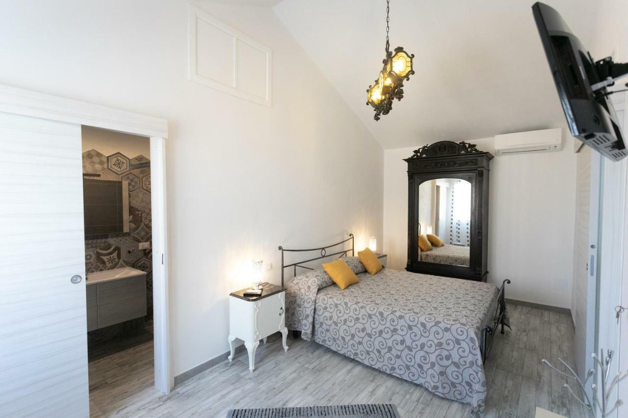Edysio Mare Hotel Custonaci Kültér fotó